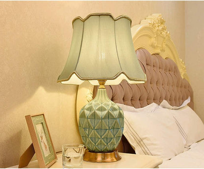 Table lamp New Chinese Ceramic Table Bedroom Bedside Living Room Large Creative Retro Wind Network red(Green)