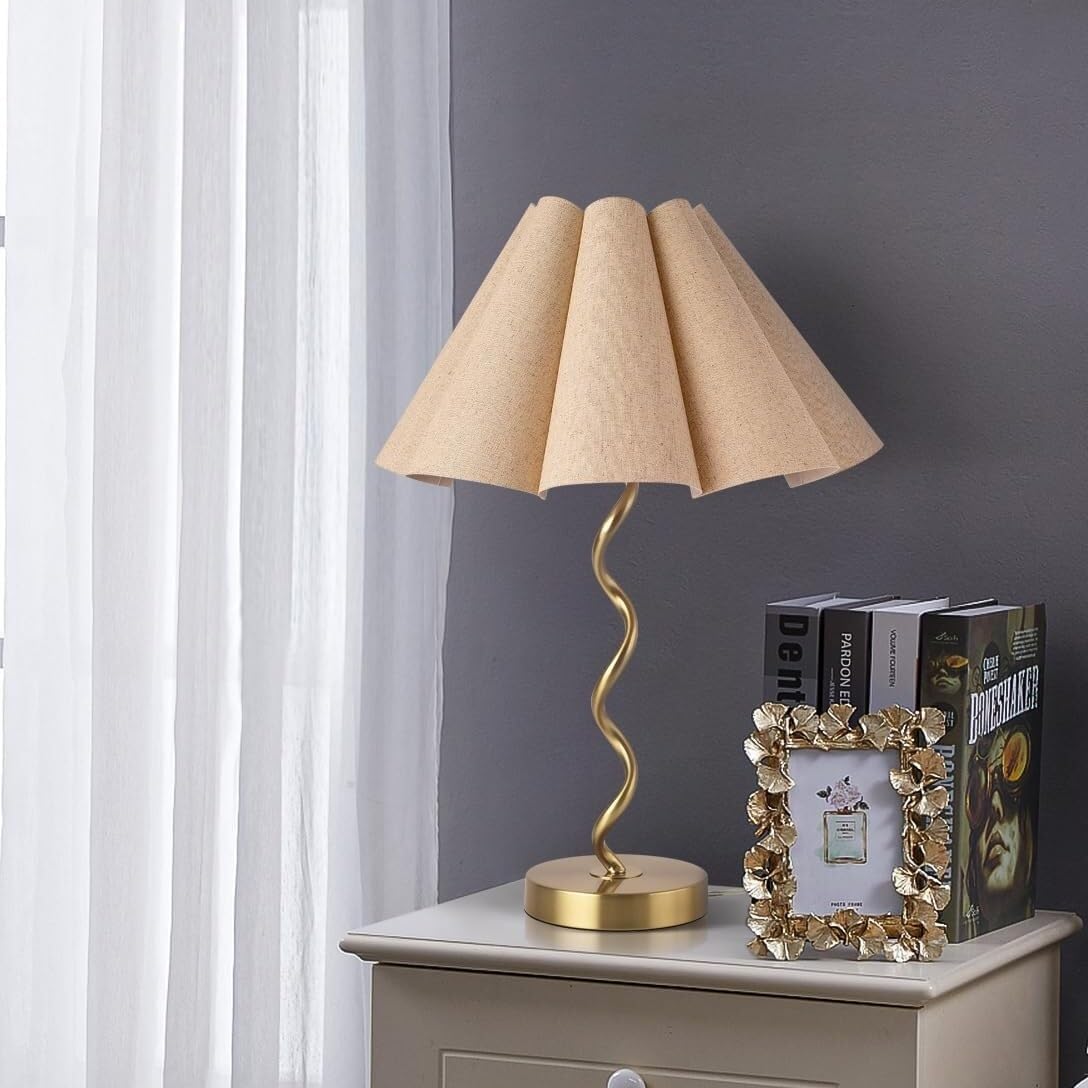 21.25" Modern Gold Table Lamp with Fan Pleats for Decoration, Bedside, Bedroom, Living Room, Kitchen Suitable for bedrooms, Living Rooms, Offices, Book