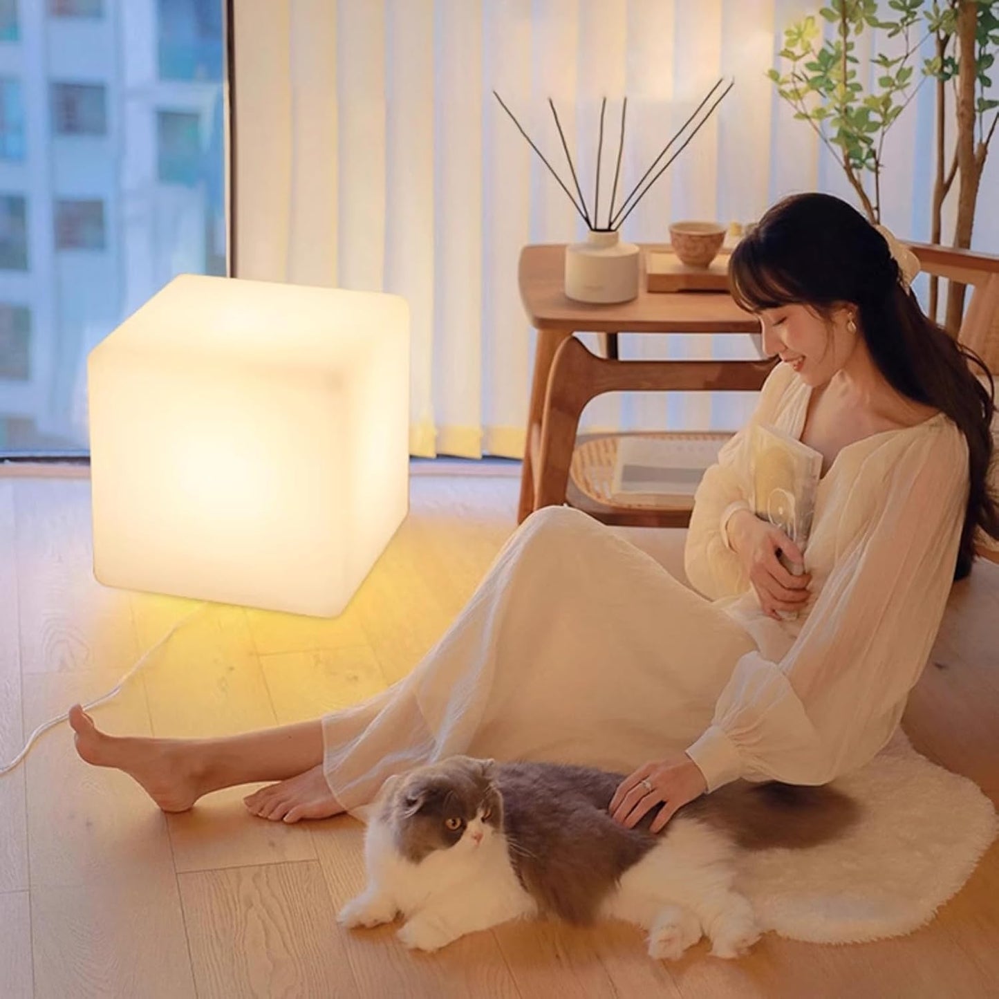 Cube Smart End Table Floor Lamp, Multi-Function Colorful Lamp with Remote Control, Load-Bearing Capacity 660LB for Living Room Coffee Table, Bedroom Floor Lamp Plug-in Model 13.8x13.8in