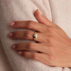 Personalized Signet Ring for Women and Men, Gold or 925 Silver, Engraved Jewelry, Minimalist Signet Ring for Couples