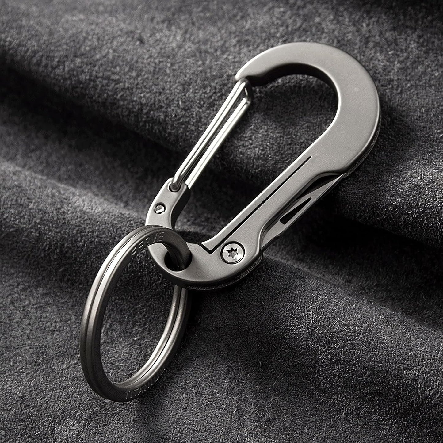 (🔥Early Christmas Sale - 49% OFF) Multifunctional Titanium Alloy Keychain - Buy 4 Get 4 Free & Free Shipping